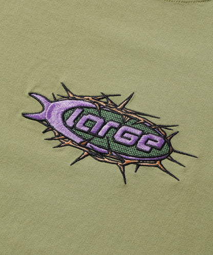 BARBED WIRE LOGO S/S TEE