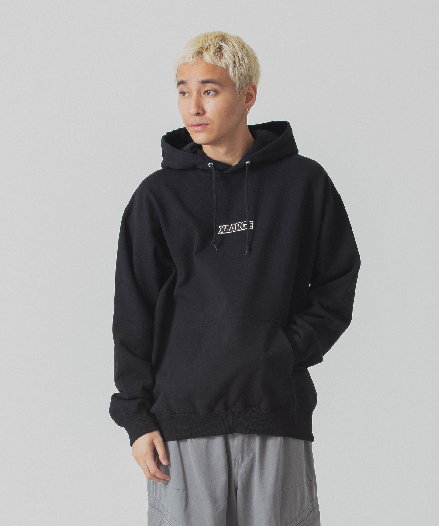 STANDARD LOGO HOODED SWEATSHIRT