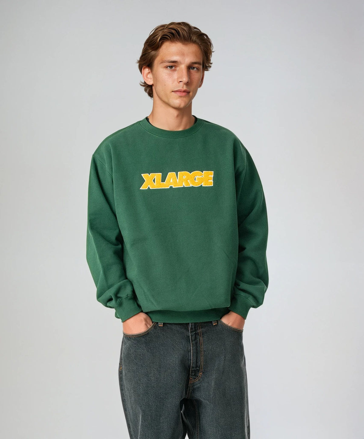 CHENILLE STANDARD LOGO CREWNECK SWEATSHIRT