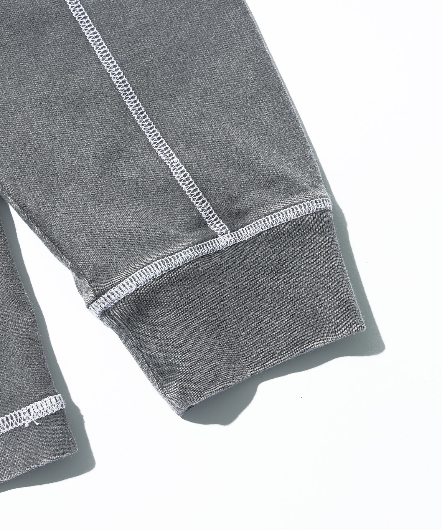 CONTRAST STITCH L/S TEE