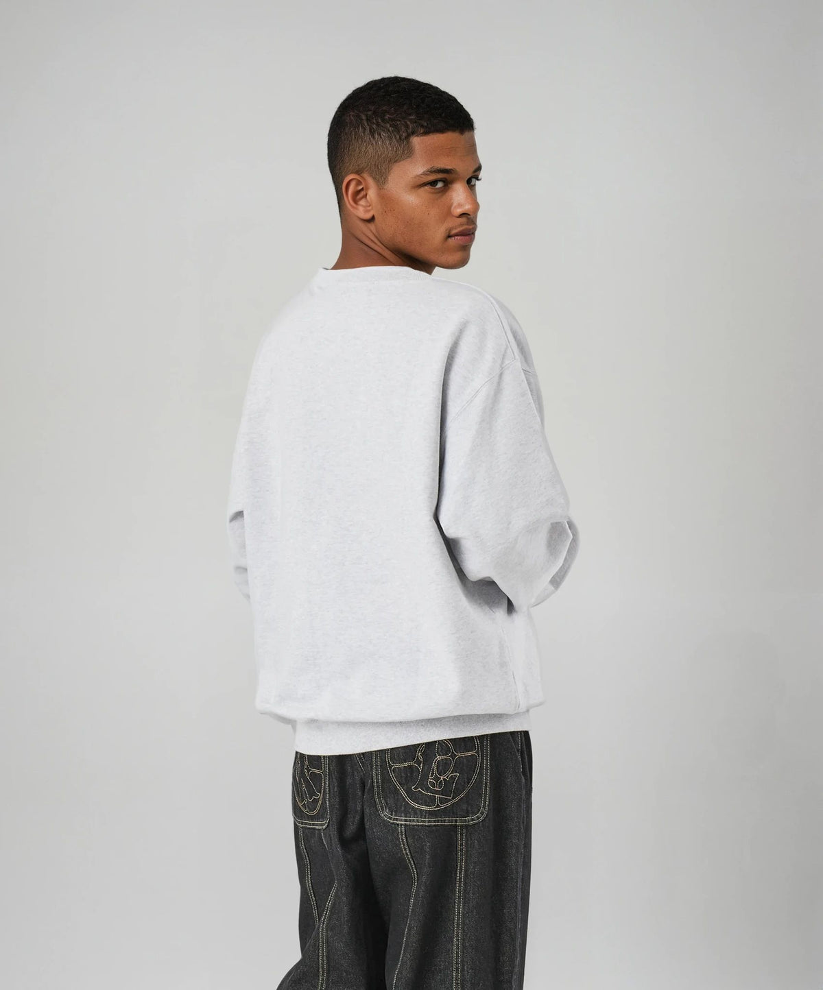STANDARD LOGO COLORS CREWNECK SWEATSHIRT