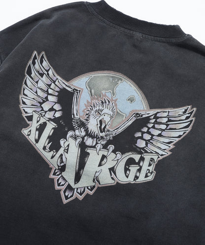 EAGLE WINGS TO THE WORLD CREWNECK SWEATSHIRT