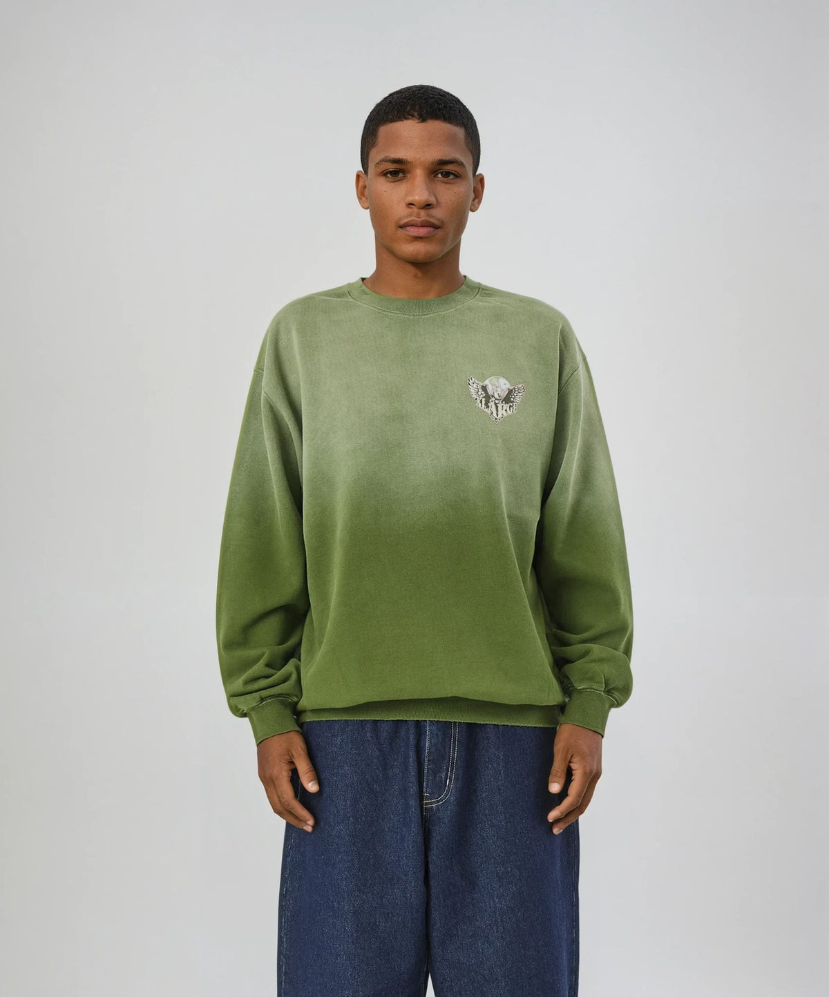 EAGLE WINGS TO THE WORLD CREWNECK SWEATSHIRT