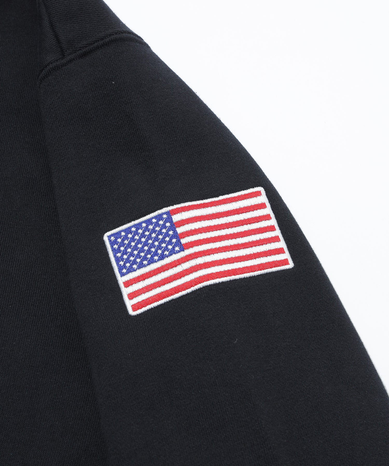 ARCH LOGO HALF ZIP SWEATSHIRT