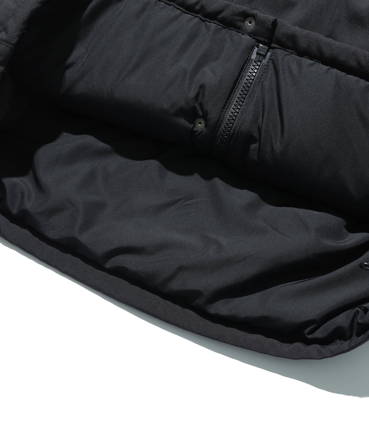 HOODED PUFFER JACKET