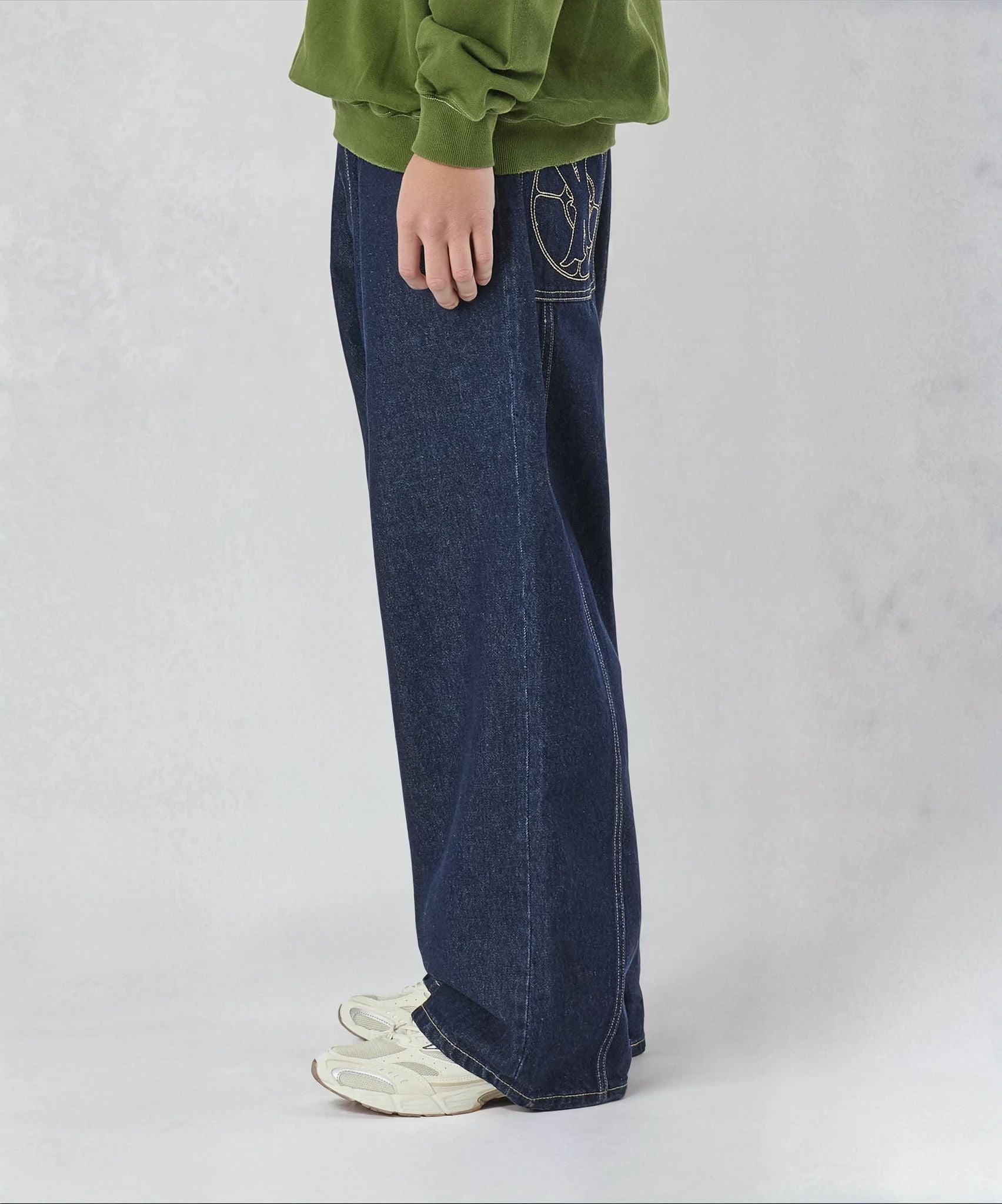 XL EMBROIDERY DENIM PANTS