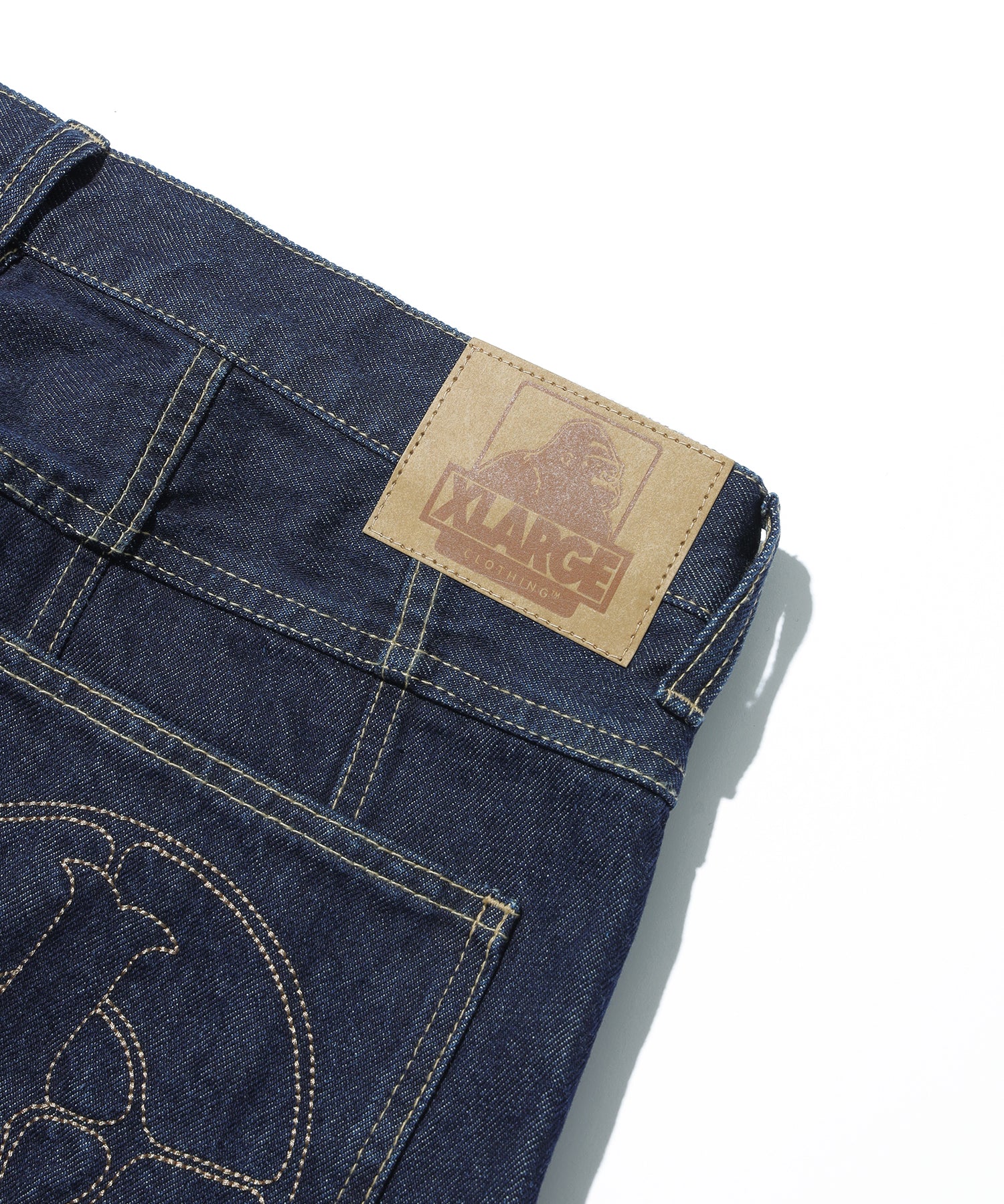 XL EMBROIDERY DENIM PANTS