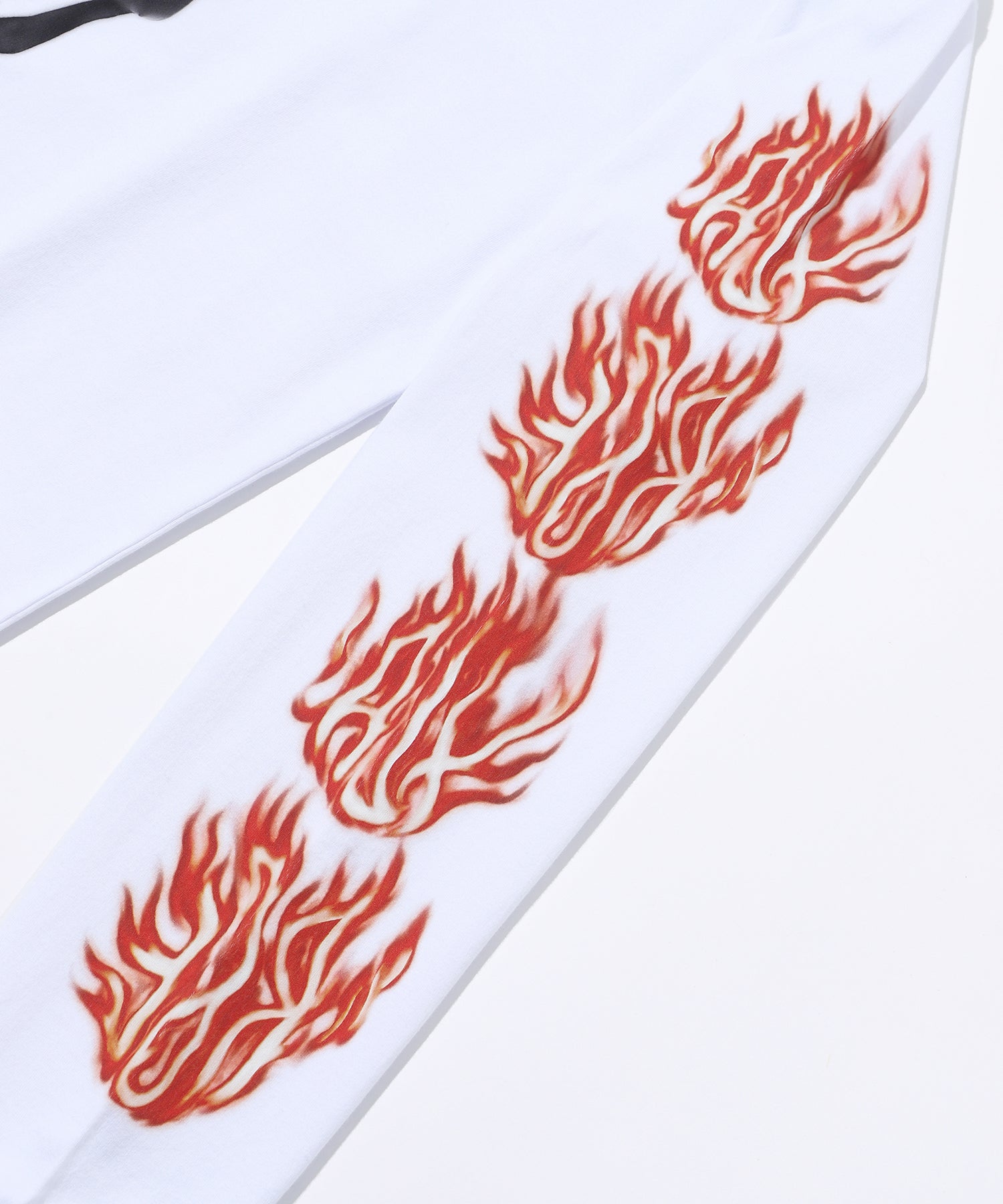 SKULL IN FLAMES L/S TEE