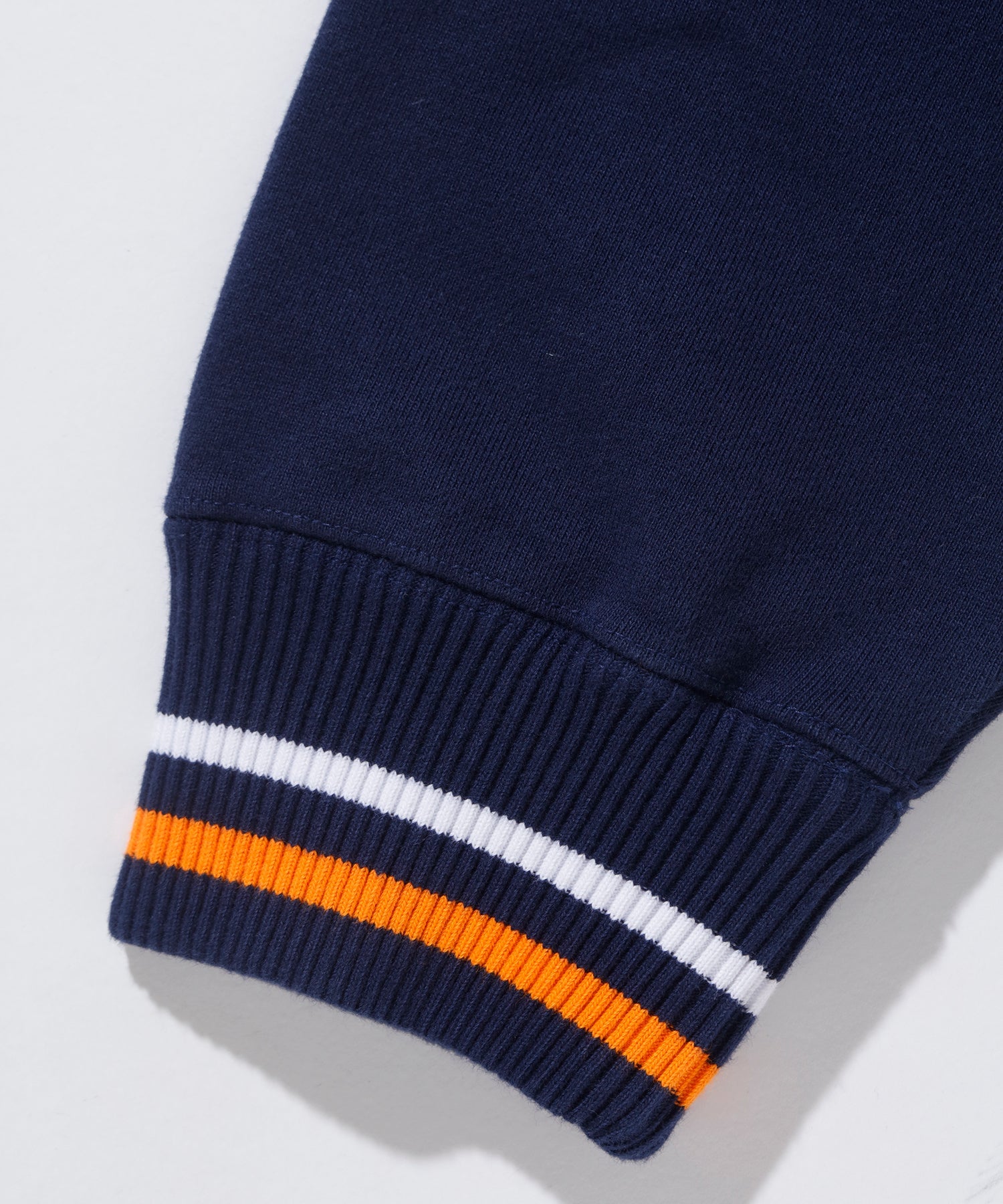 STRIPED SLEEVE TEAM LOGO CREWNECK SWEAT