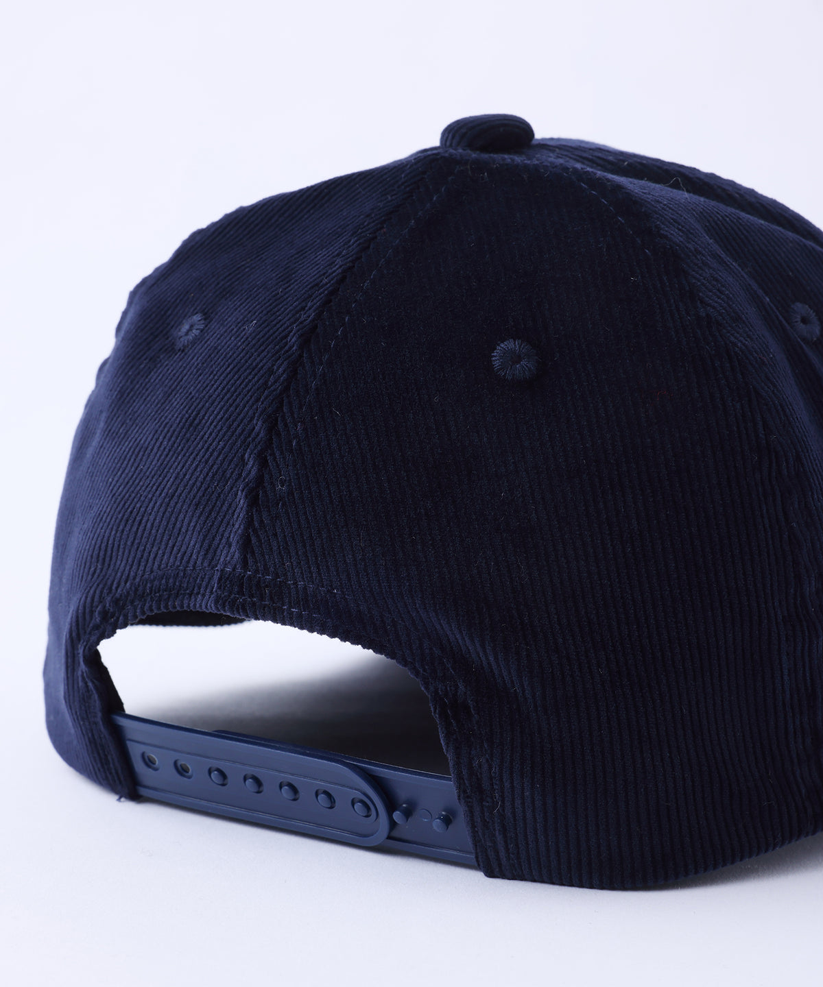 CORDUROY SNAPBACK CAP